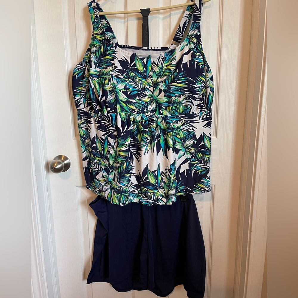 Plus Size Women’s Swimsuit!